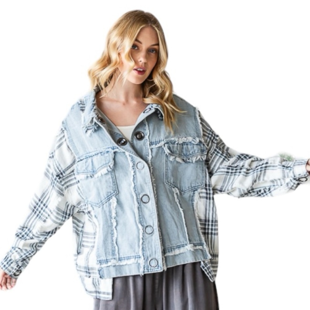 270. Women’s Plaid Mix Denim Relaxed Fit Jacket NWT